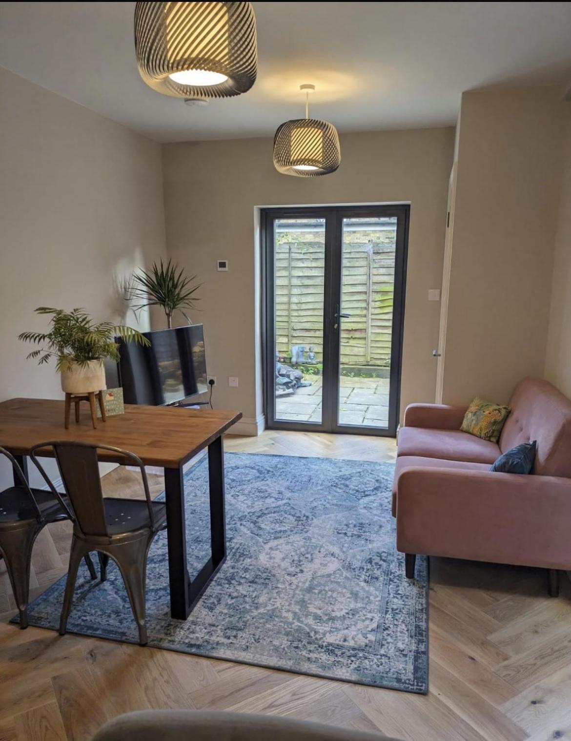 Newly Refurbed House, Barons Court Ferienhaus *